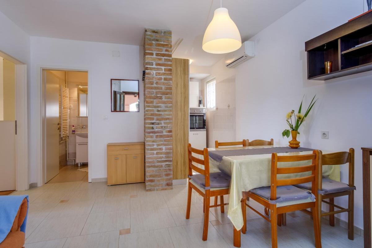 Apartmani Nadalina Велі-Лошинь Екстер'єр фото