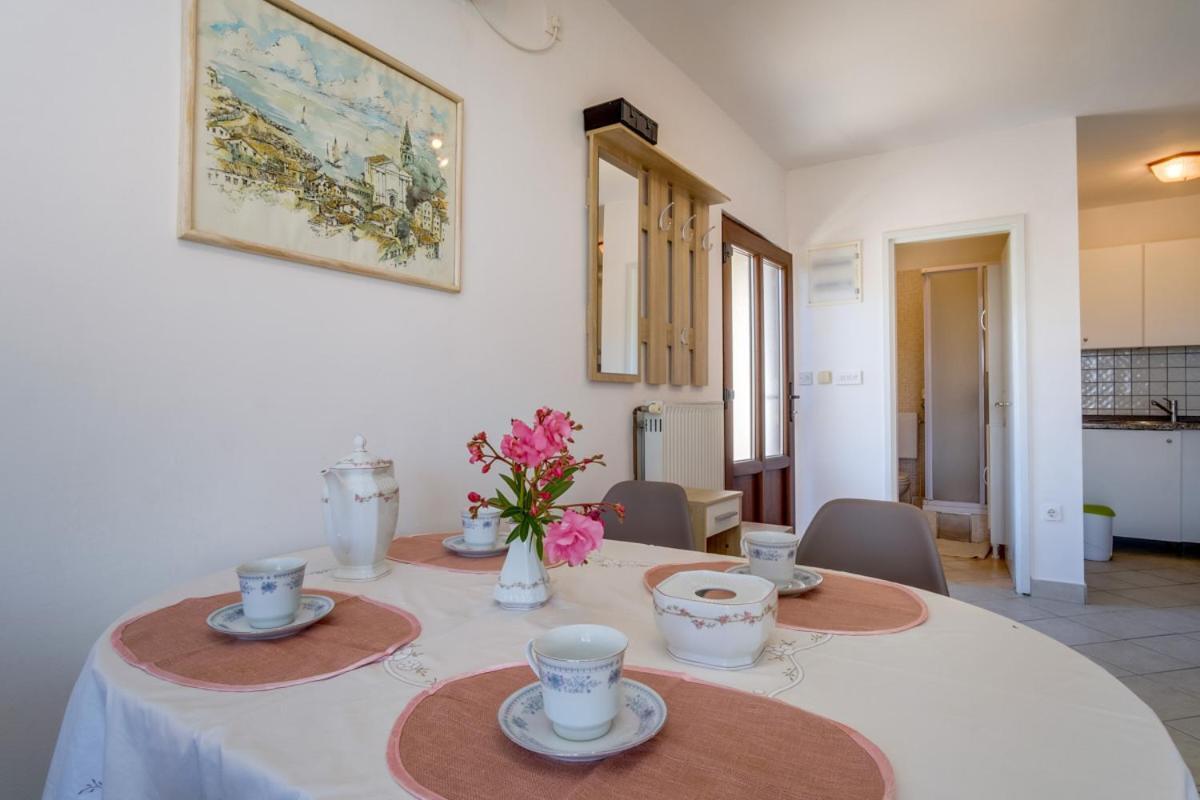 Apartmani Nadalina Велі-Лошинь Екстер'єр фото