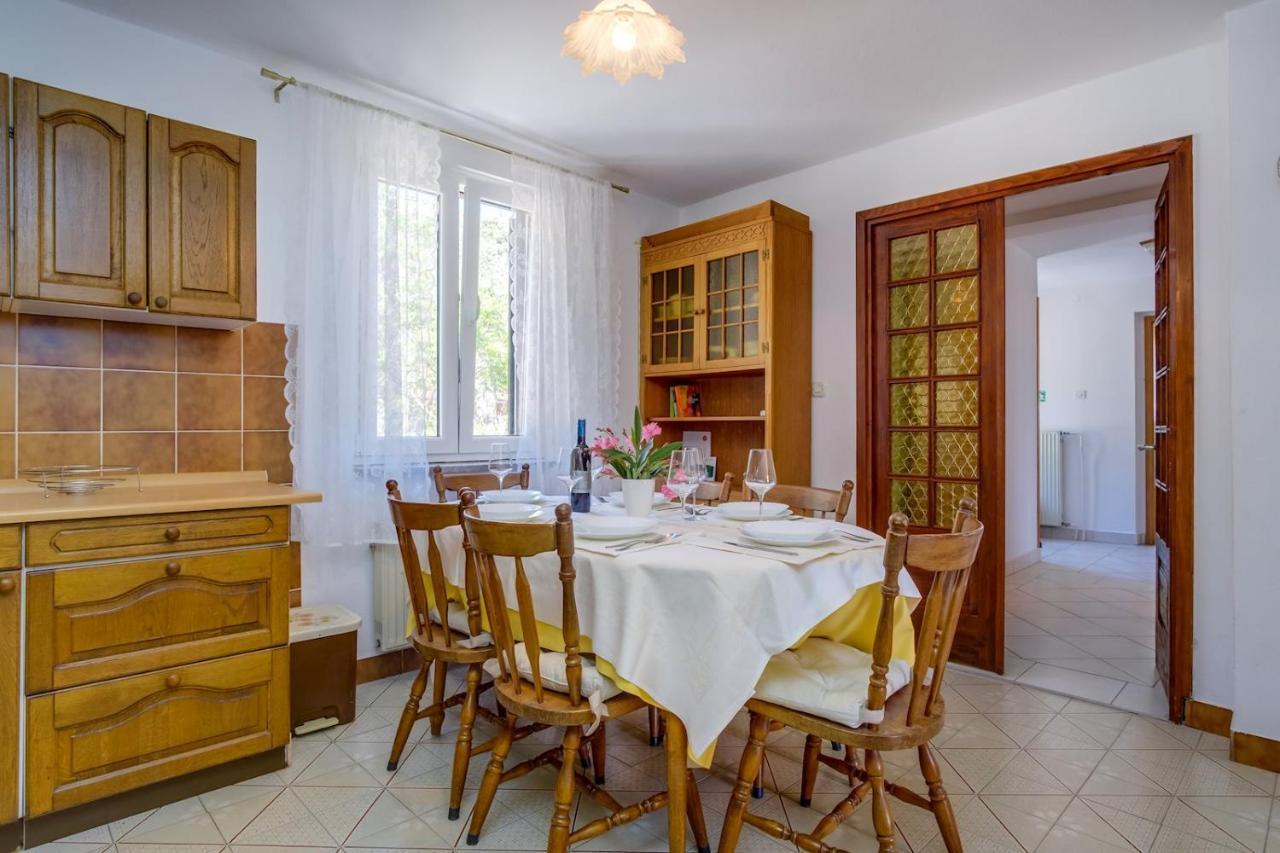 Apartmani Nadalina Велі-Лошинь Екстер'єр фото