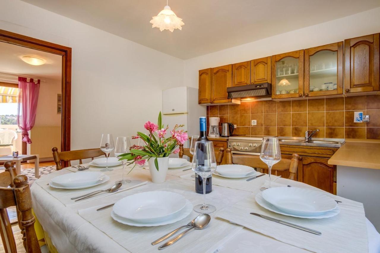 Apartmani Nadalina Велі-Лошинь Екстер'єр фото