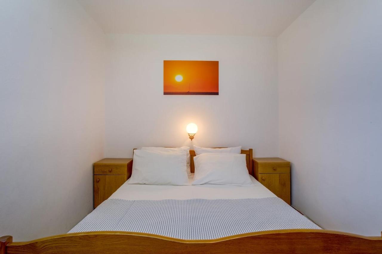 Apartmani Nadalina Велі-Лошинь Екстер'єр фото