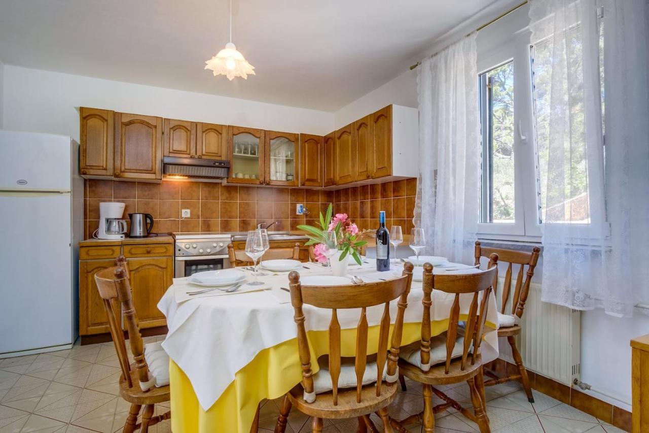 Apartmani Nadalina Велі-Лошинь Екстер'єр фото